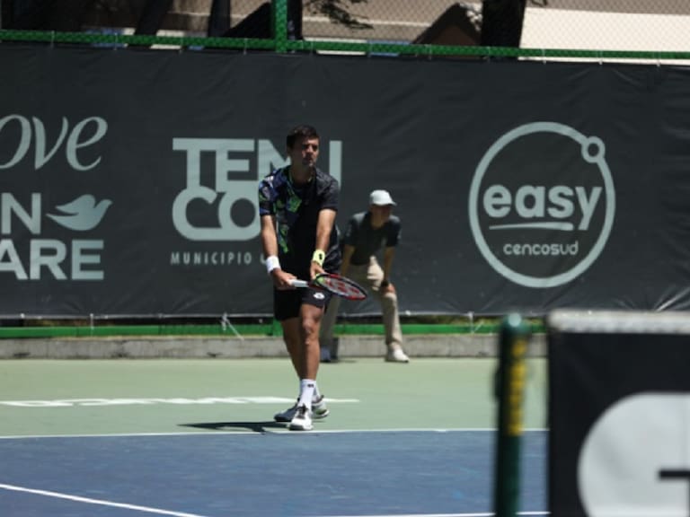 A dos triunfos del Top 100: Tomás Barrios ya tiene horario para enfrentar los cuartos de final del Challenger 75 de Temuco