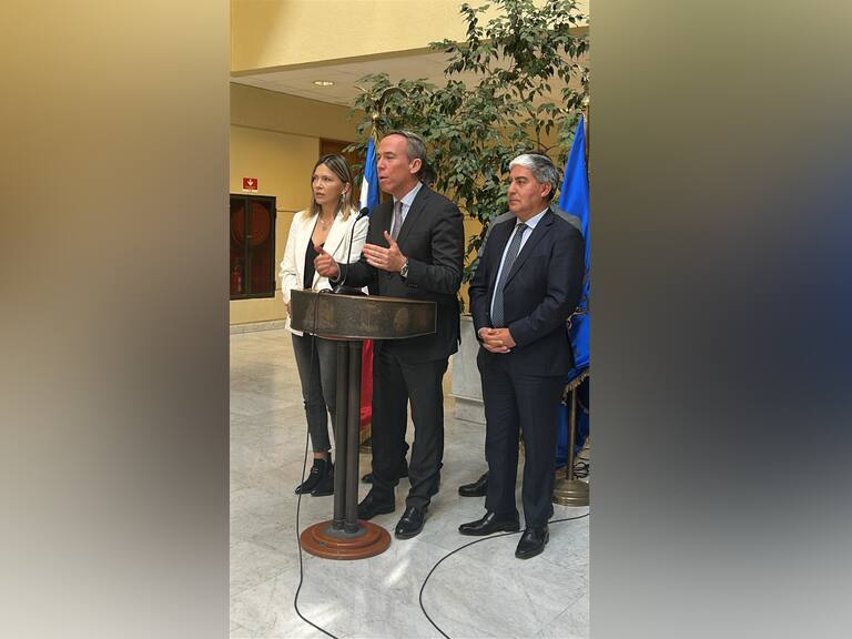 UDI cede ante RN: Jorge Alessandri declina candidatura y respalda a José Miguel Castro en su carrera por la presidencia de la Cámara de Diputados