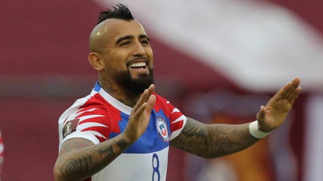 Chile's Arturo Vidal celebrates after scoring against Venezuela during their closed-door 2022 FIFA World Cup South American qualifier football match at the Olympic Stadium in Caracas on November 17, 2020. (Photo by Miguel GUTIERREZ / POOL / AFP) (Photo by MIGUEL GUTIERREZ/POOL/AFP via Getty Images)