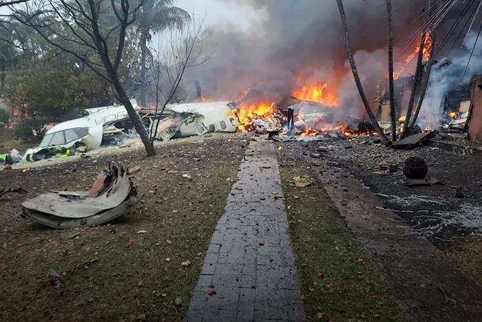 Avión con 62 personas a bordo se estrella en Sao Paulo, Brasil: todos resultaron fallecidos