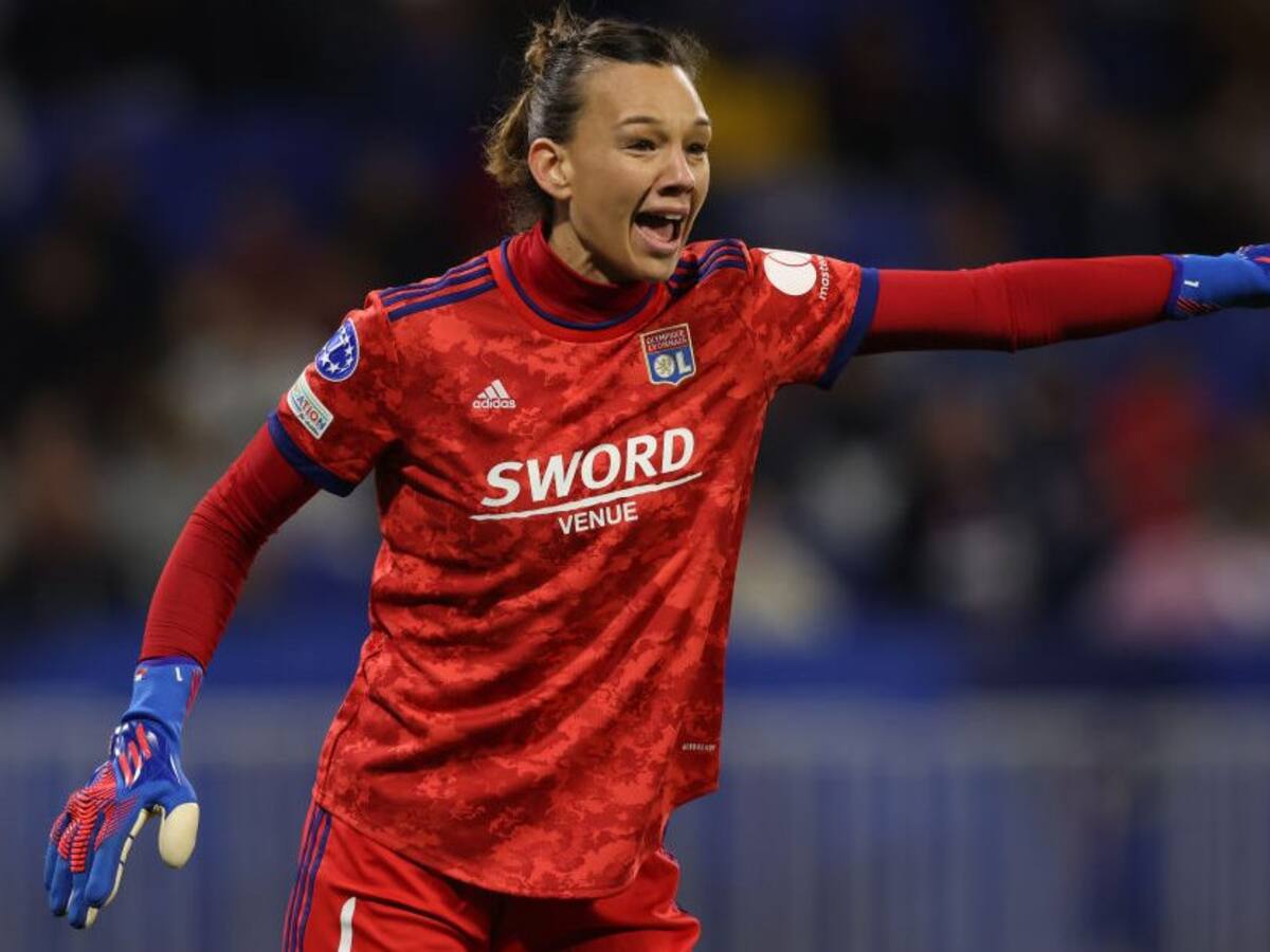 Christiane Endler y el Lyon sufren durísima derrota ante el Chelsea por el duelo de ida de los cuartos de final de Champions League