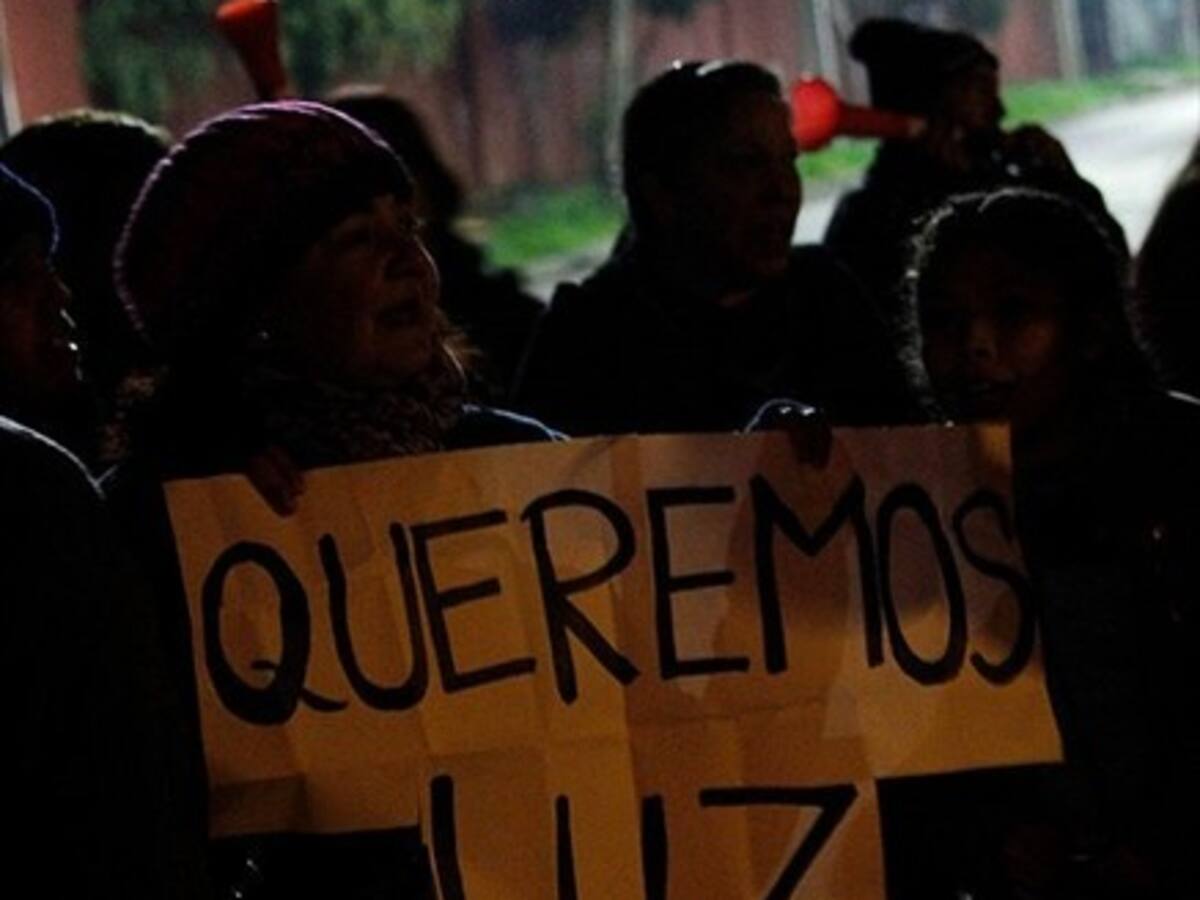SEC: Más de un millón de familias recibirán $5.960.000.000 en compensaciones por cortes