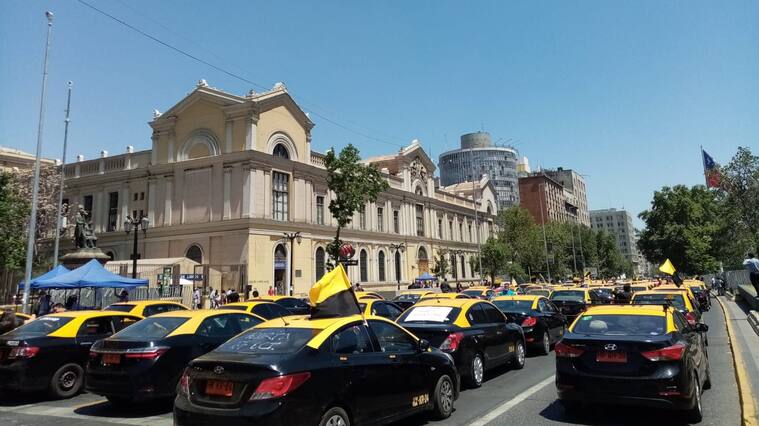 Paralización de taxis | ADN.cl