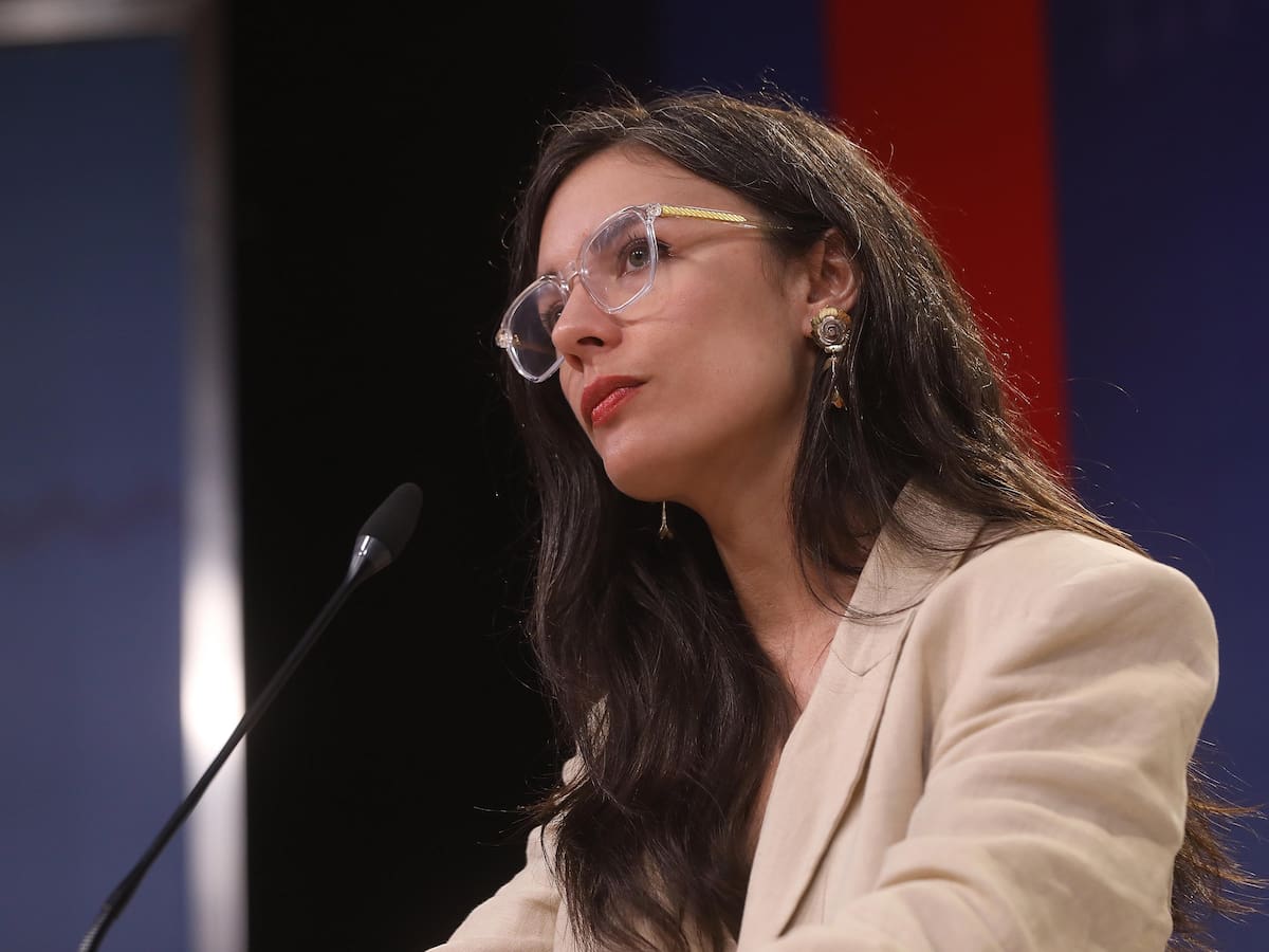 “Nuestras prioridades son otras”: ministra Vallejo aborda proyecto que restituye rol de Primera Dama