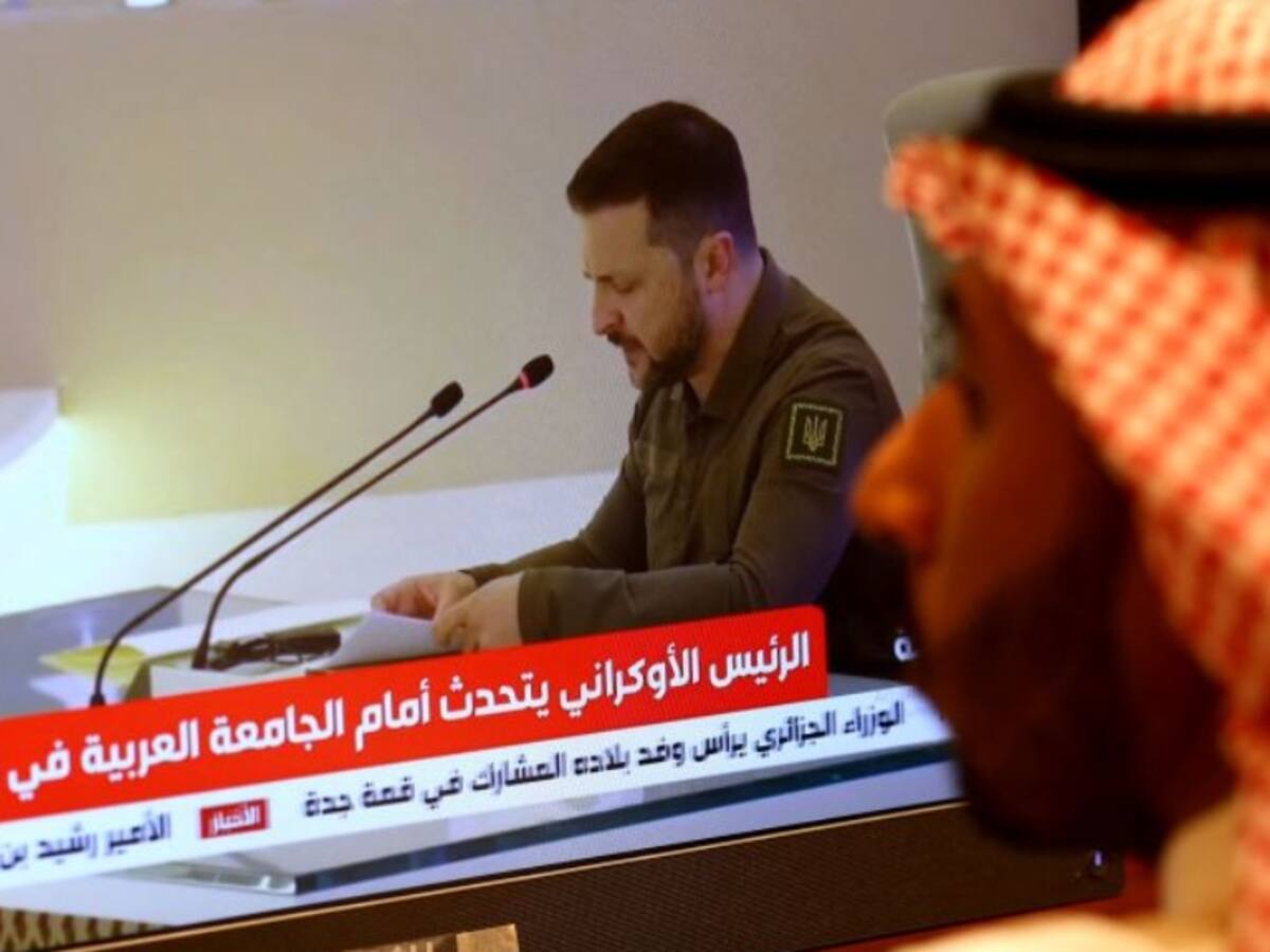 Presidente de Ucrania arribó a Arabia Saudí para «mejorar» las relaciones bilaterales