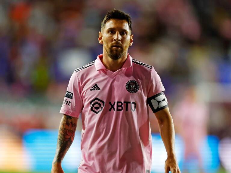 ¡GOAT! Lionel Messi debutó oficialmente con la camiseta del Inter Miami con un golazo