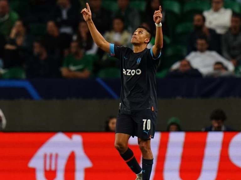 FINAL | Alexis titular, Charles sin acción: Olympique Marsella cae ante Eintracht Frankfurt en la Champions League