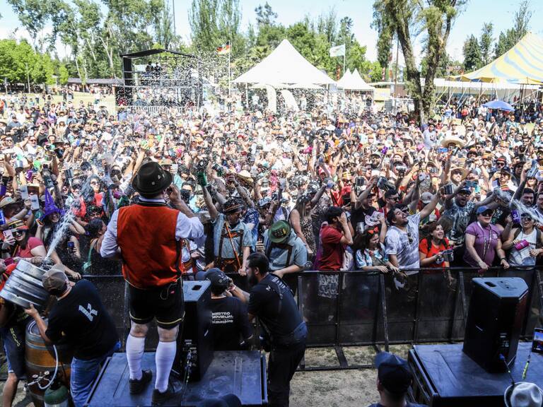 Oktoberfest Chile 2025: revisa aquí qué artistas se presentarán y cómo comprar tu entrada