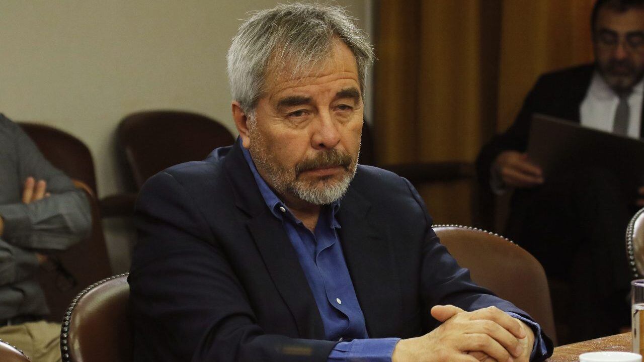 11 DE DICIEMBRE DE 2019/VALPARAISOEl diputado Gabriel Ascencio, durante la Comision de acusación constitucional deducida en contra del Presidente de la República.
FOTO: LEONARDO RUBILAR CHANDIA/AGENCIAUNO