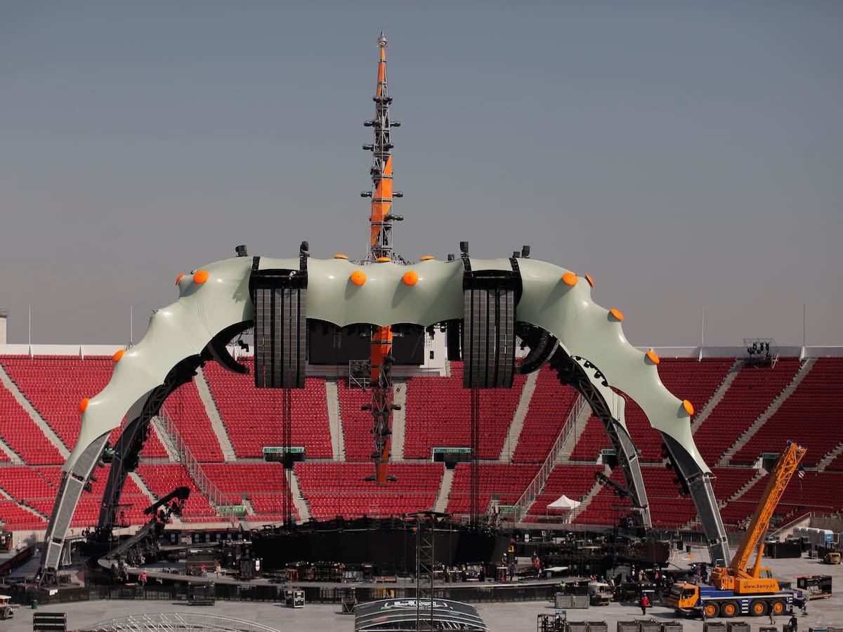 ¿Por qué U2 sí pudo tocar y BTS no? El histórico concierto en Chile que volvió al centro de la polémica por el Estadio Nacional