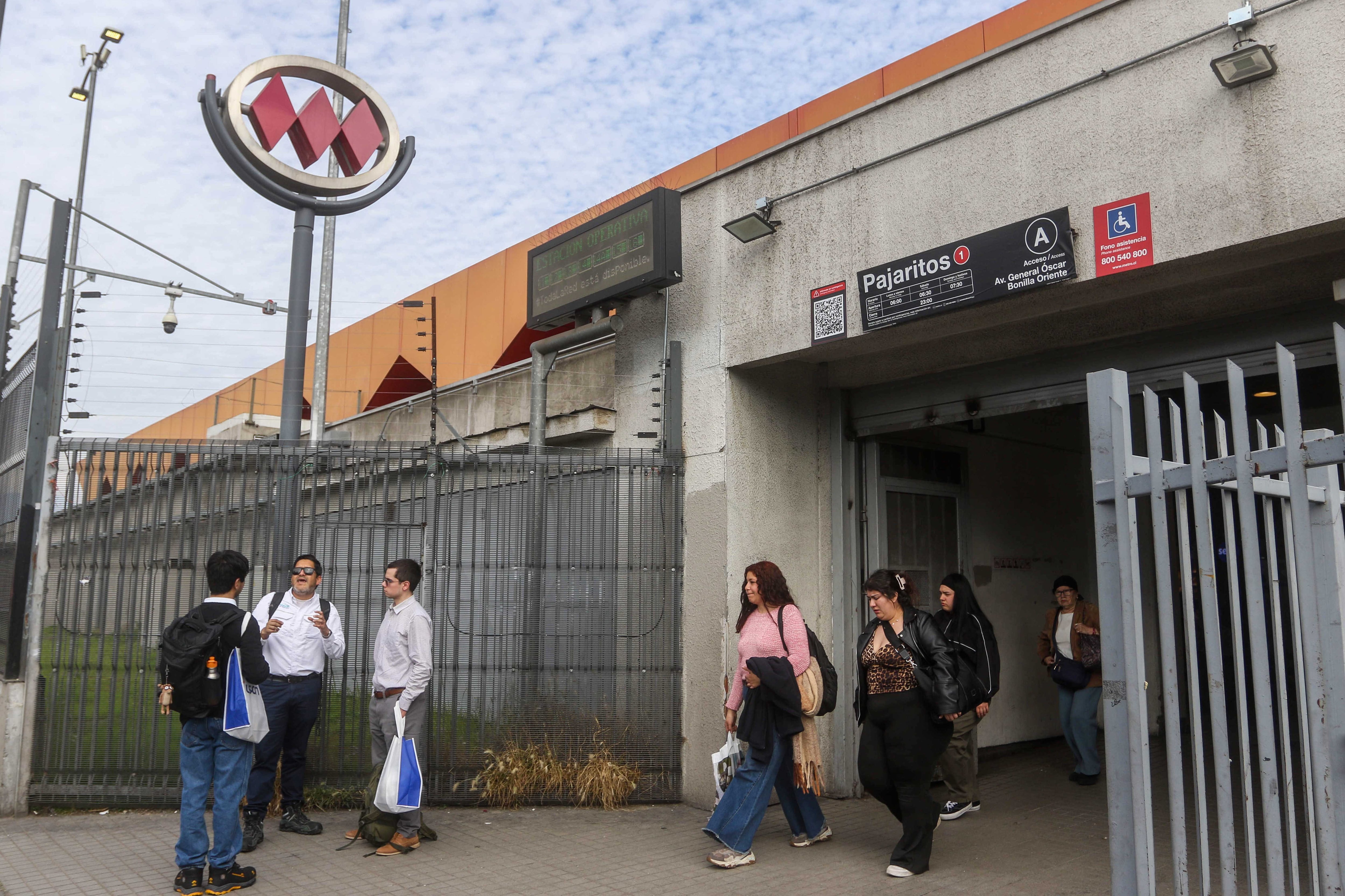 Metro Estación Pajaritos