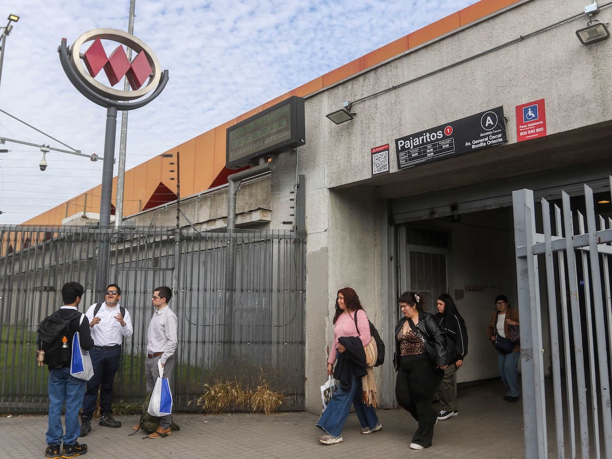 Tras muerte de usuario: La medida de contención que tomó Metro de Santiago en estación Pajaritos