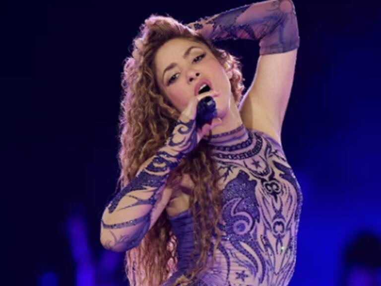 Shakira eufórica y despampanante en Chile: “Por ustedes me salto cualquier obstáculo que me ponga la vida”