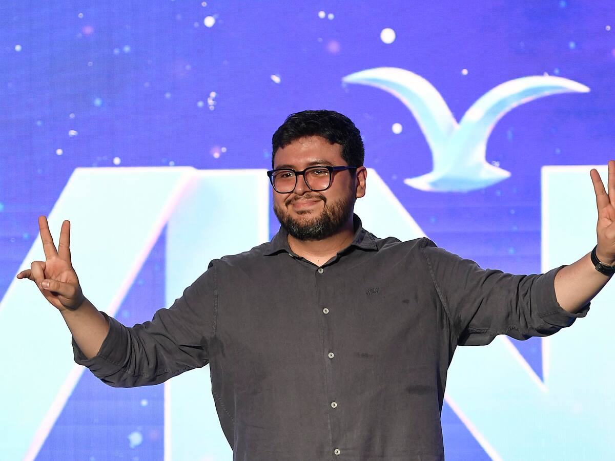 A lo Felipe Camiroaga: la peculiar polera del equipo de Luis Slimming para el Festival de Viña 2024