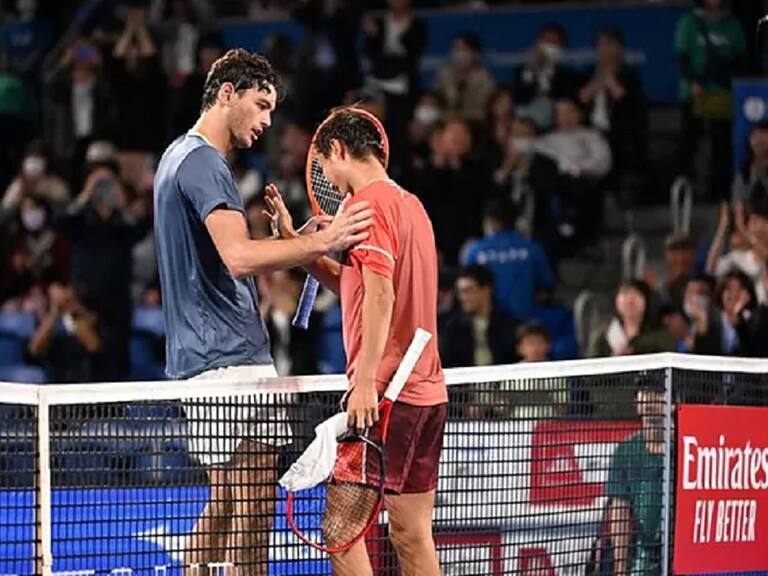 La increíble remontada que protagonizó tenista japonés 215 del mundo ante Taylor Fritz en Tokio