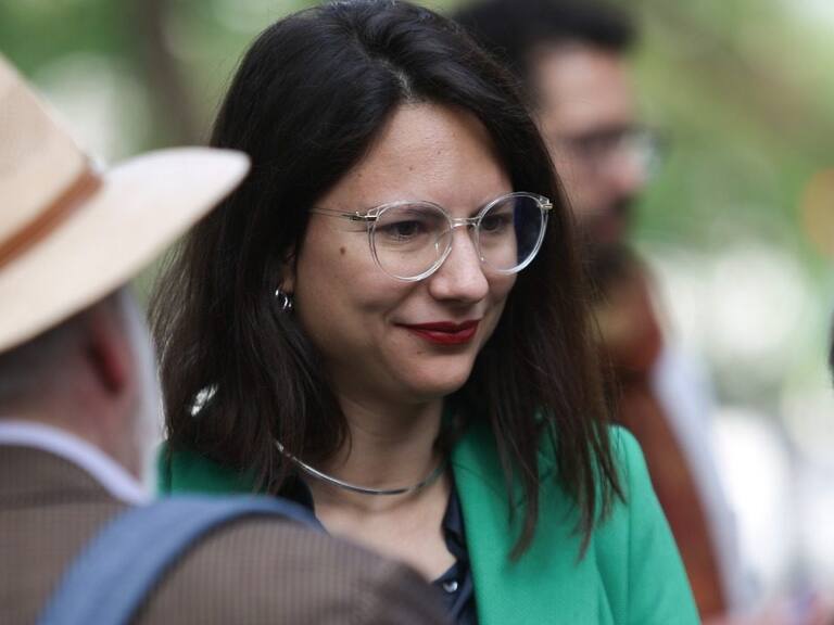 Alcaldesa Hassler por Aula Segura: «No hay ninguna instrucción en torno a no aplicar la normativa»