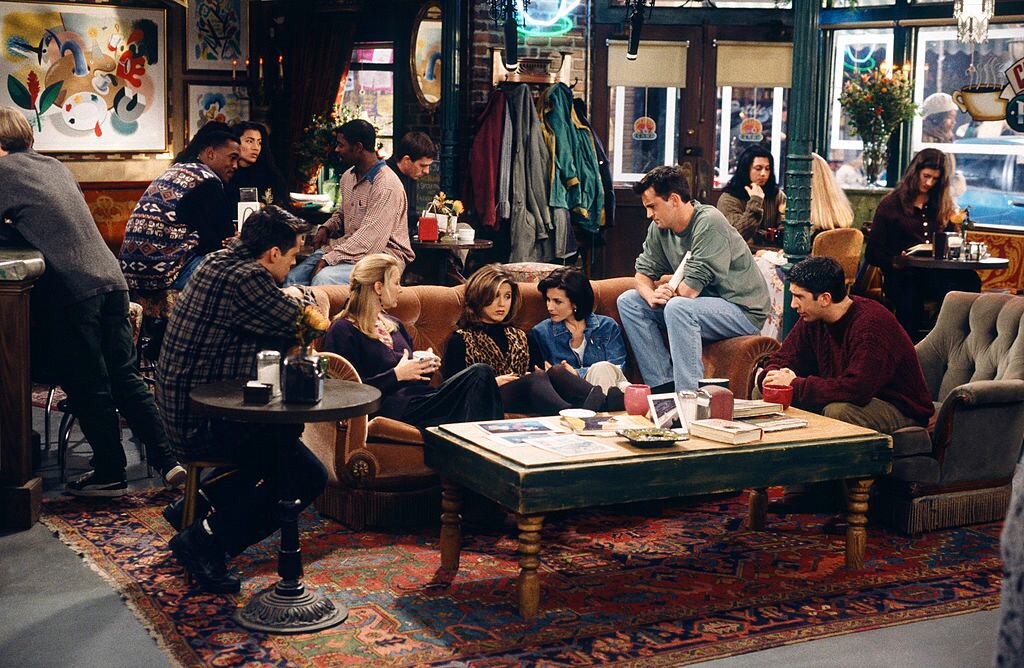 FRIENDS -- "The One with the Lesbian Wedding" Episode 11 -- Air Date 01/18/1996 -- Pictured: (l-r) Matt LeBlanc as Joey Tribbiani, Lisa Kudrow as Phoebe Buffay, Jennifer Aniston as Rachel Green, Courteney Cox as Monica Geller, Matthew Perry as Chandler Bing, David Schwimmer as Ross Geller  (Photo by Paul Drinkwater/NBCU Photo Bank/NBCUniversal via Getty Images via Getty Images)
