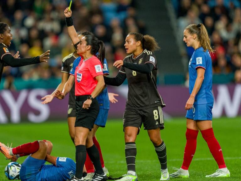 Con arbitraje chileno: Francia no pasa del empate ante Jamaica en su debut por el Mundial Femenino 2023