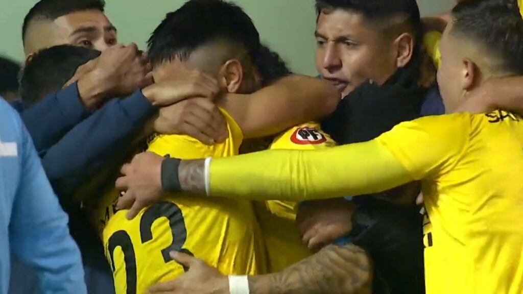 San Luis de Quillota remonta ante Cobreloa para ser el líder de la Primera B
