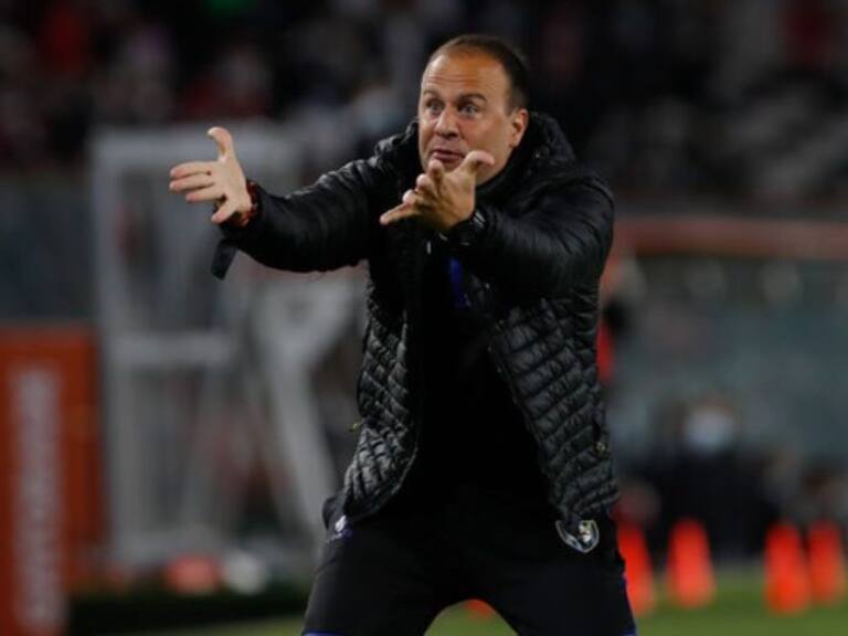 Juan José Luvera fue despedido de la banca de Huachipato