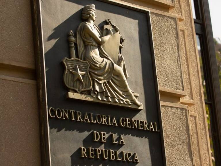 Contraloría decide abstenerse de “emitir pronunciamiento” sobre legalidad de indultos tras solicitud UDI