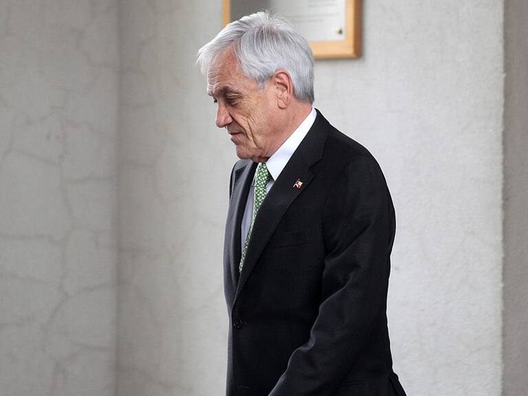 Sebastián Piñera en su regreso de vacaciones: «¿Marzo: Mes de acuerdos o de violencia?