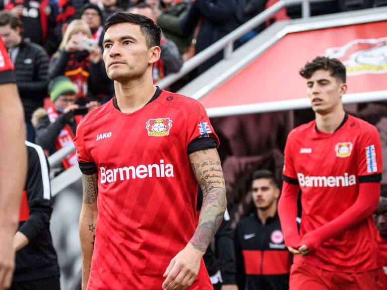 Charles Aránguiz renovó contrato con el Bayer Leverkusen hasta el 2023