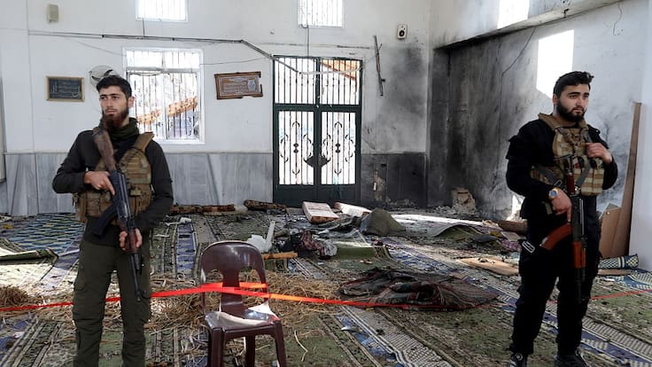 Durante una oración: explosión deja ocho muertos y 21 heridos en una mezquita de Siria