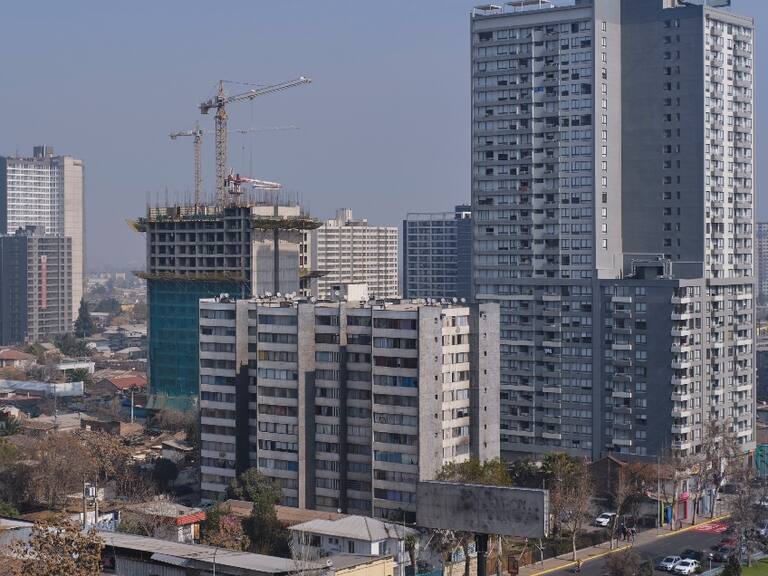 Consejero de la CChC y escenario inmobiliario: «Hay un mercado más pequeño que años anteriores, pero que está funcionando”