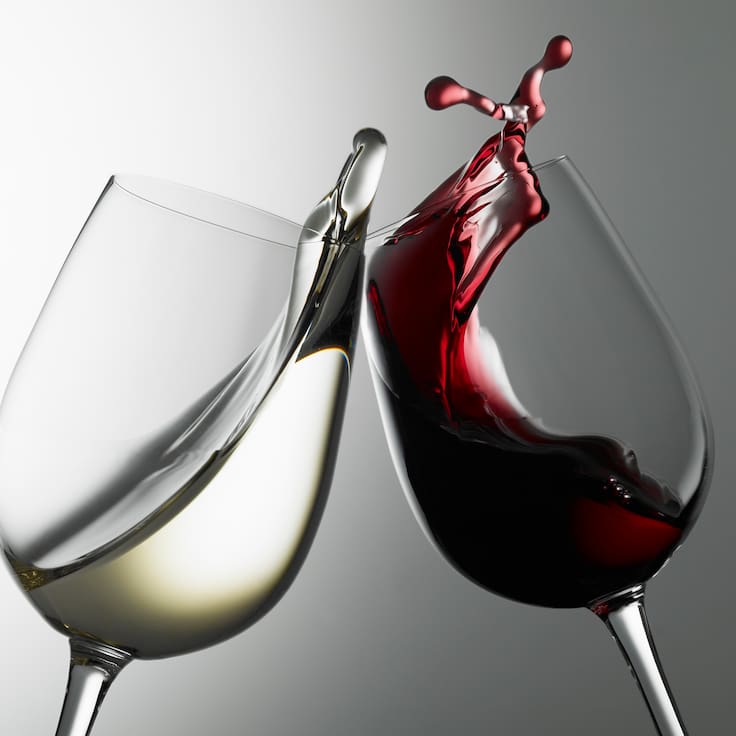 “Trae un litro de agua y lo convertimos en vino”: botillerías chilenas lanzan inusual promo gratuita por Semana Santa