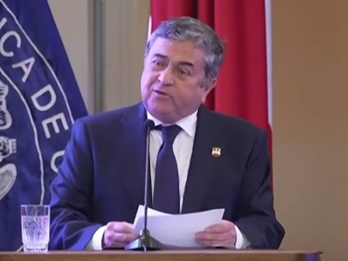 “Hace hoy su entrada por la puerta ancha de la historia de Chile”: Juan Antonio Coloma realiza potente discurso en el funeral del expresidente Piñera