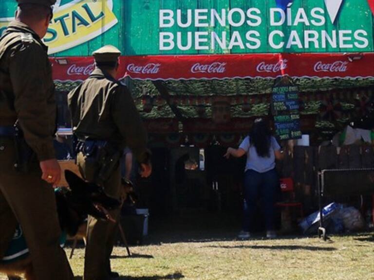 Chilenismo puro: Los nombres más originales de las fondas este 2019