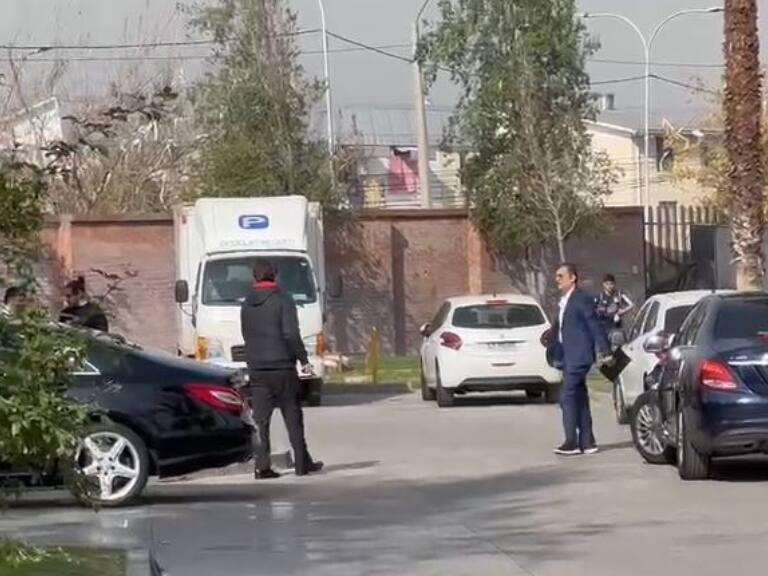 Eduardo Loyola, director de Blanco y Negro, valora "comisión de ídolos" propuesta por Mosa: "Lo conversaremos en el directorio"