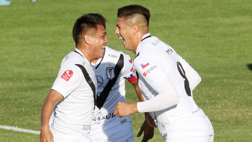 Santiago Morning despacha por penales a Unión La Calera y asegura un semifinalista de Primera B en Copa Chile