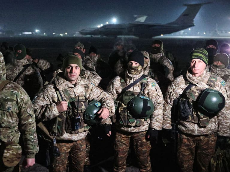 Militares de Rusia terminan su misión en Kazajistán y vuelven a su país