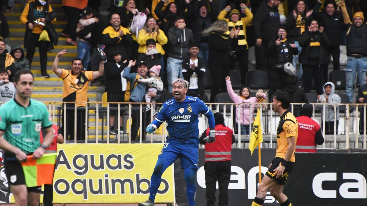 El ‘mono’ otra vez figura: Coquimbo Unido sufrió para eliminar a Unión La Calera y meterse en la gran final de la Copa de la Liga