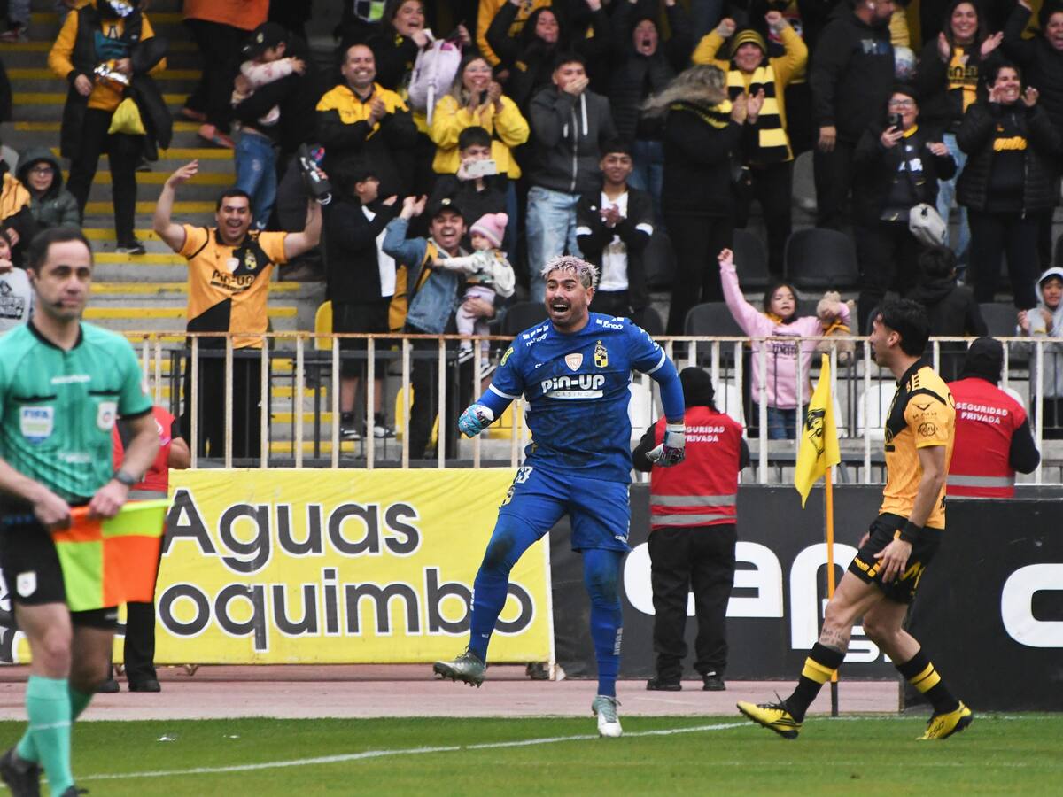 El ‘mono’ otra vez figura: Coquimbo Unido sufrió para eliminar a Unión La Calera y meterse en la gran final de la Copa de la Liga