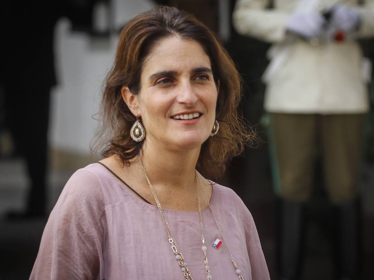 Ministra del Trabajo enfrenta la crisis del coronavirus: «Una persona con cuarentena preventiva sí puede hacer labores remuneradas»