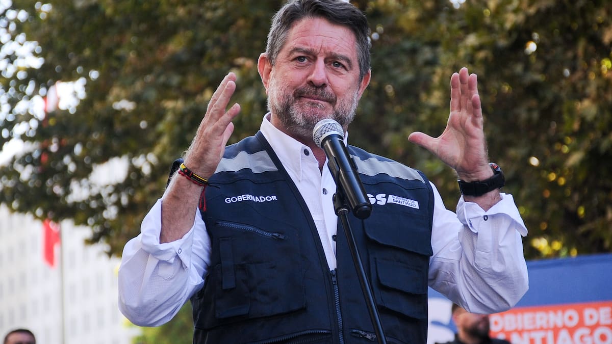 Orrego se defiende ante Consejo Regional tras informe de Contraloría: se conformó Comisión Investigadora