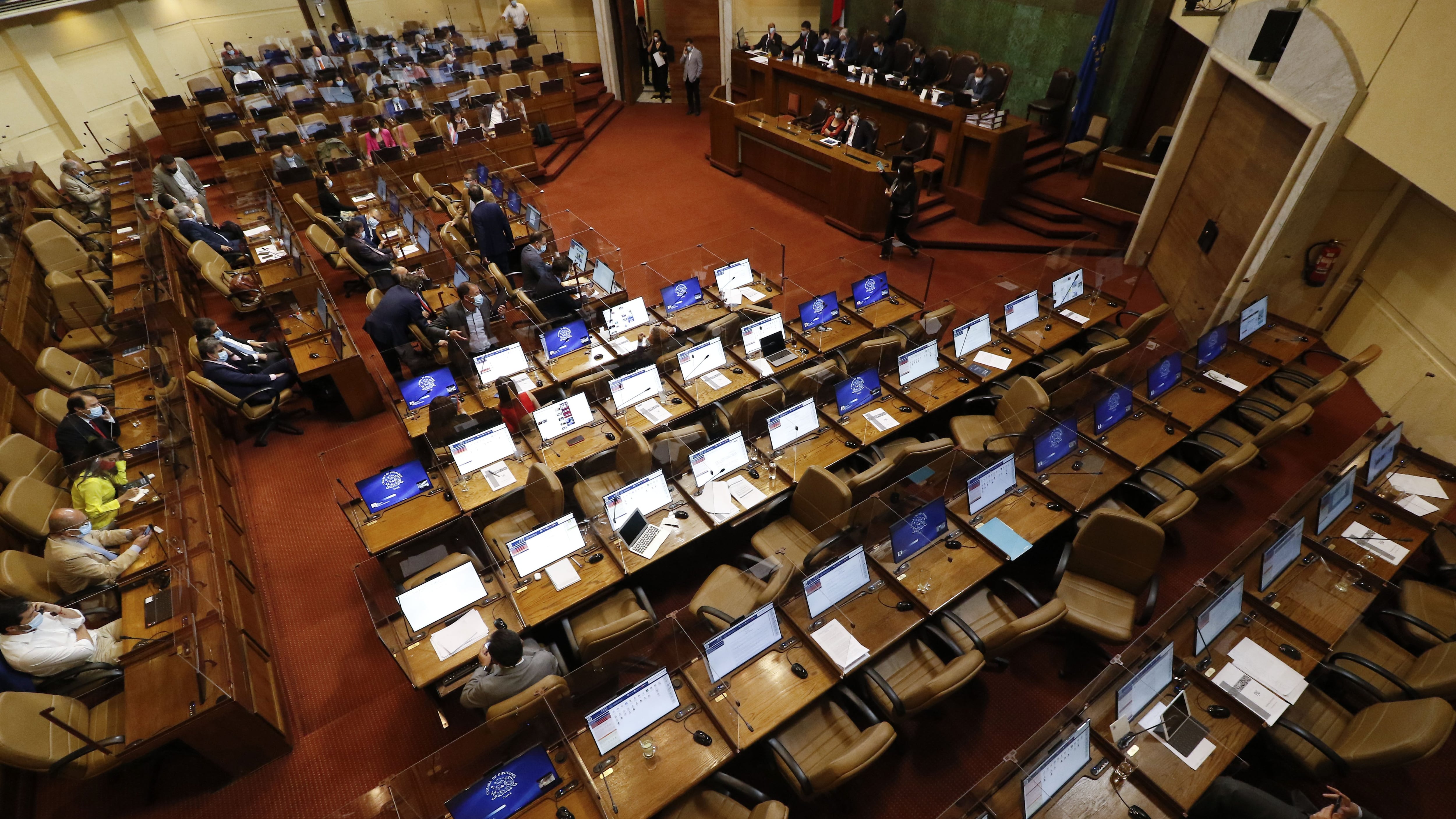 Día clave en el Congreso para el segundo retiro de ahorros de las AFP