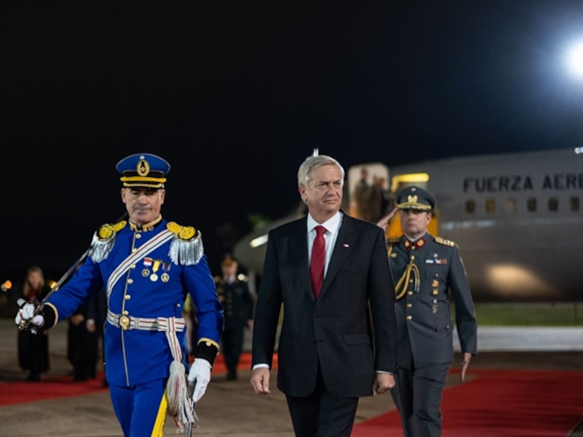 Ante feriado por hito en el Mundial 2026: posponen actividades de Presidente Kast durante gira en Paraguay