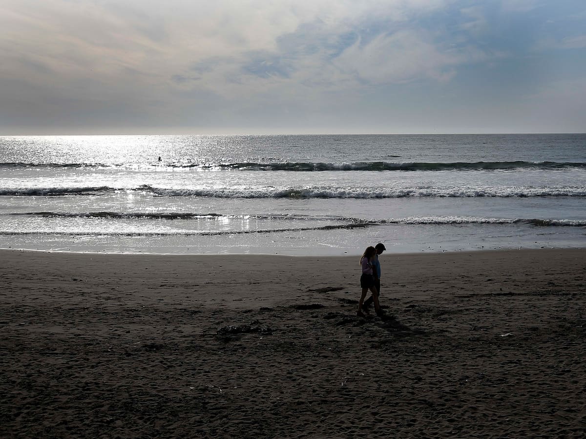 Mujer resulta electrocutada en Playa La Boca de Concón: SEC apunta a instalaciones eléctricas irregulares