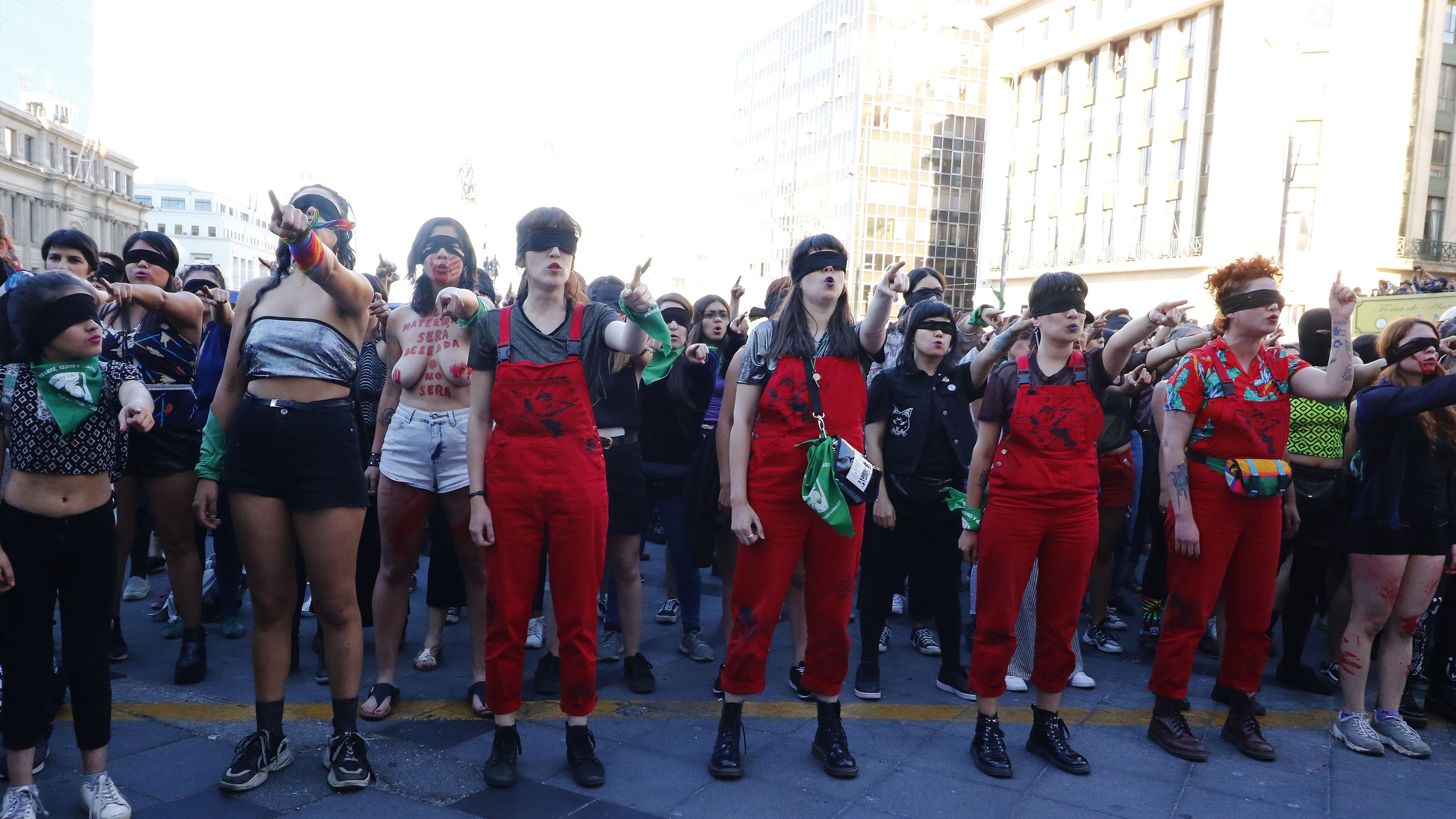 Las Tesis postuladas como personalidad del año 2020 por revista Time