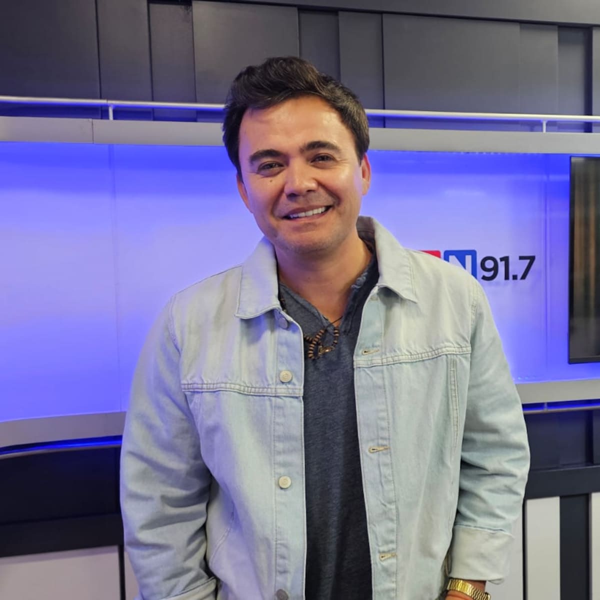 De la balada romántica a la cumbia: El renovado giro musical de Mario Guerrero y su anhelo de cantar con “El Macha”