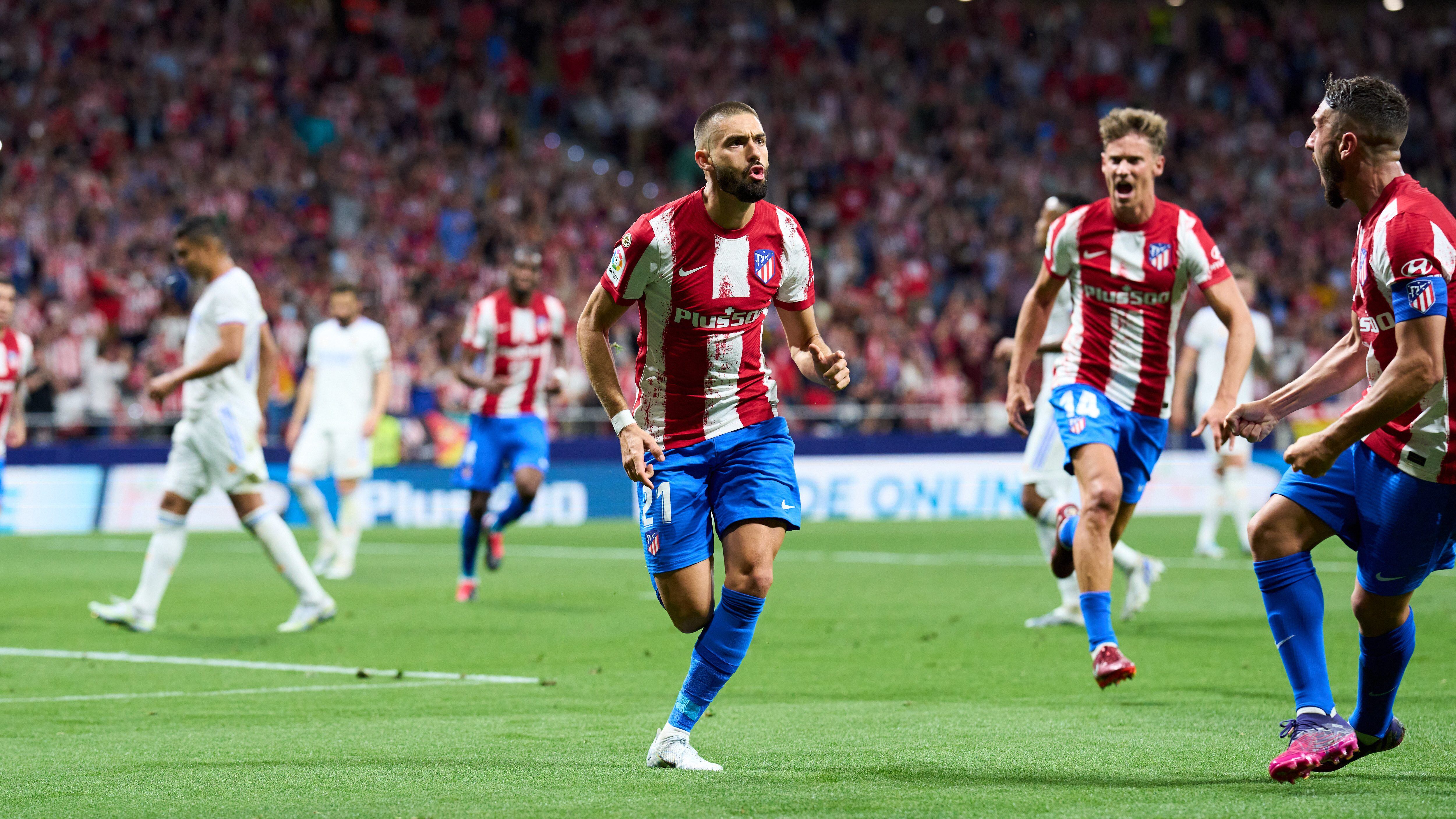 Atlético de Madrid se impuso en el derbi madrileño y complica al Real Betis