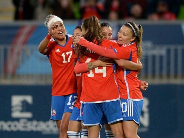 La Roja femenina aplasta a Jamaica y se mete en la lucha por las medallas en Santiago 2023