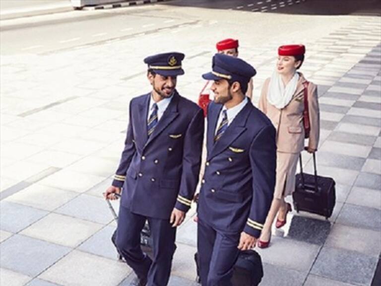El suculento sueldo que ofrece una reconocida aerolínea extranjera en Chile
