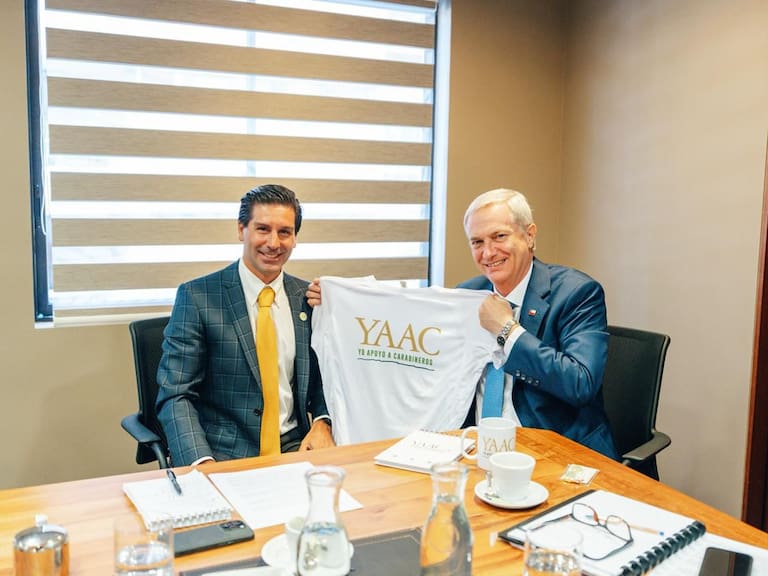 Organizaciones de Carabineros en retiro plantean agenda a José Antonio Kast: esto es lo que piden