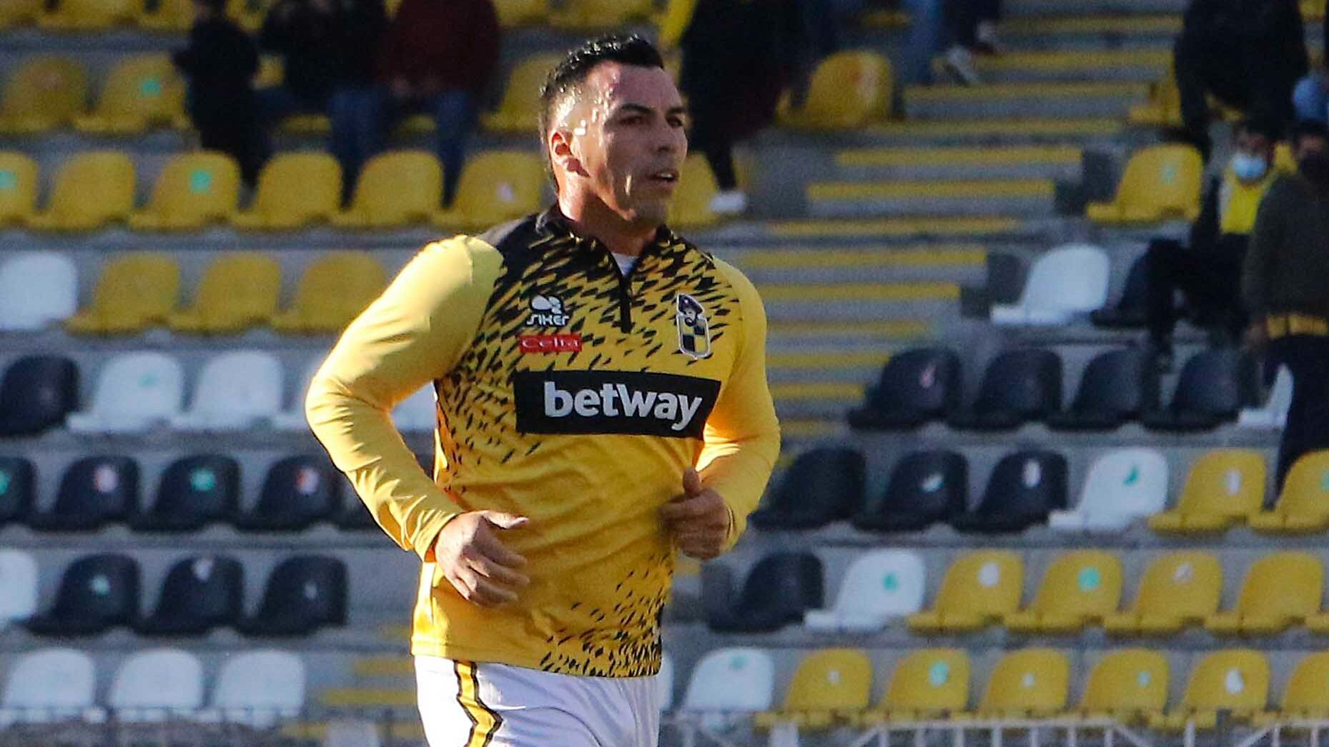 Esteban Paredes