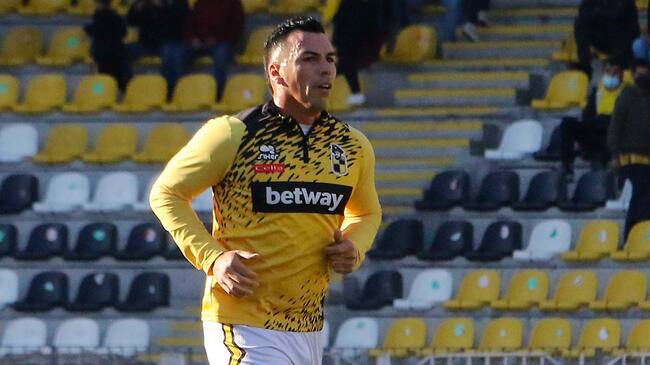 Esteban Paredes
